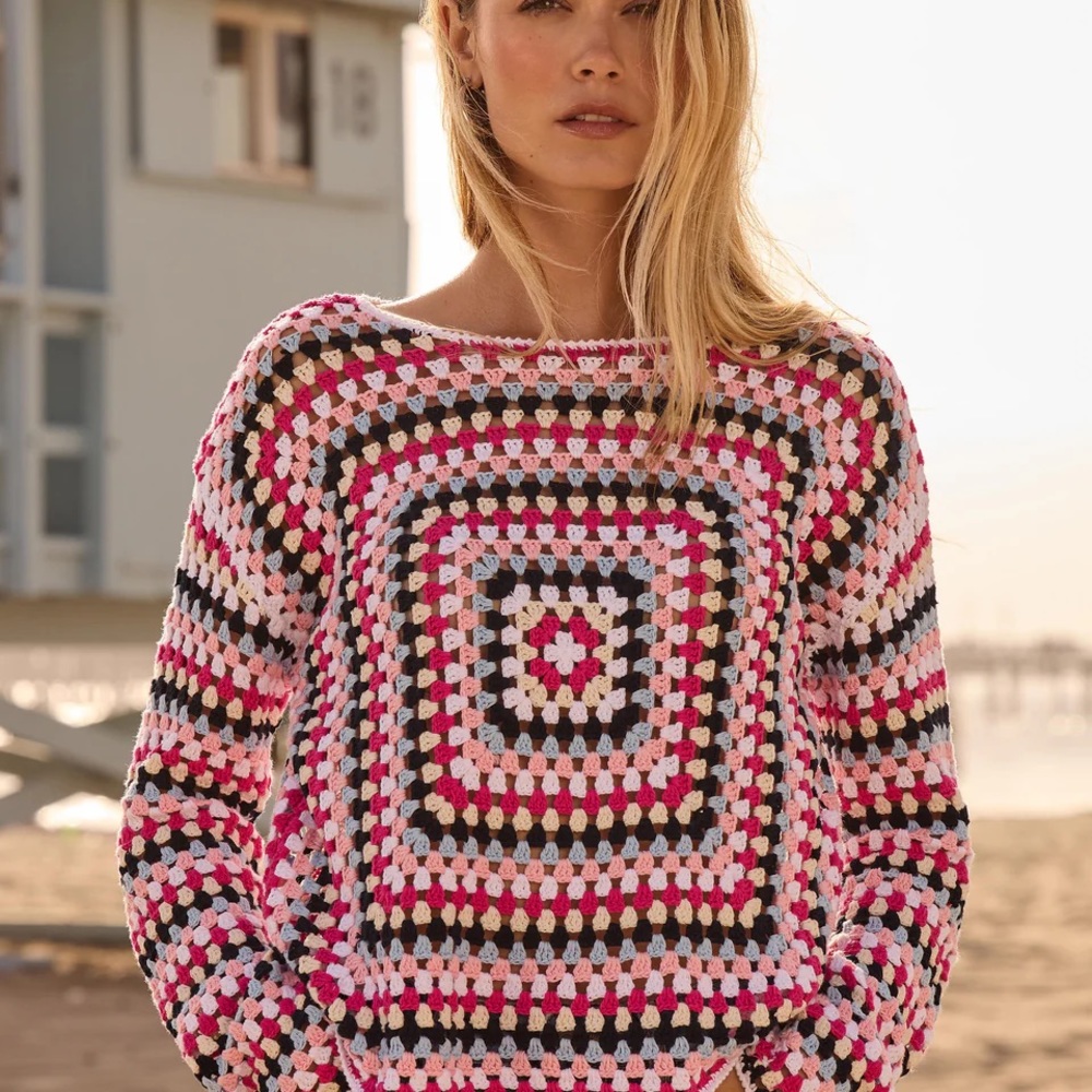 CHARLIE B Pink and Black Crew Neck Sweater